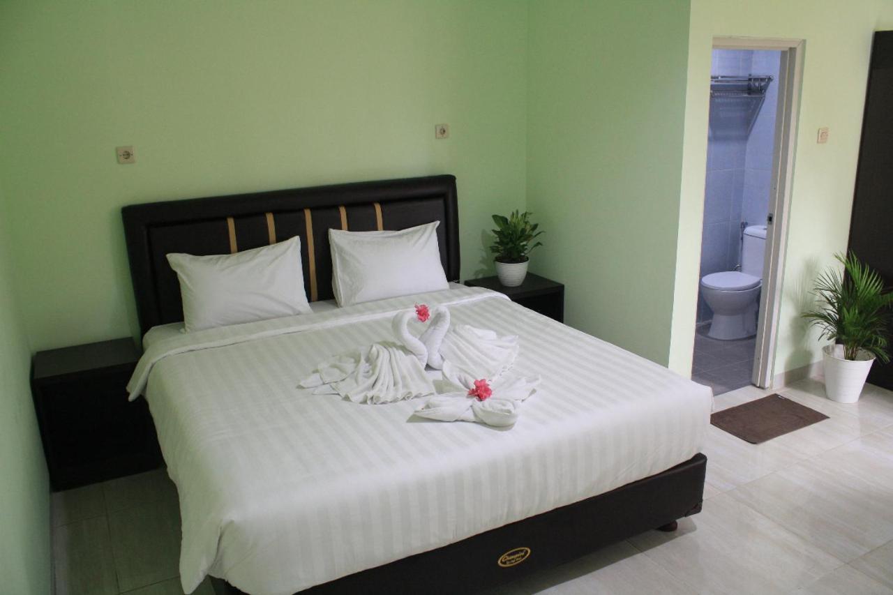 Hotel Aquina House Bogor Exterior foto