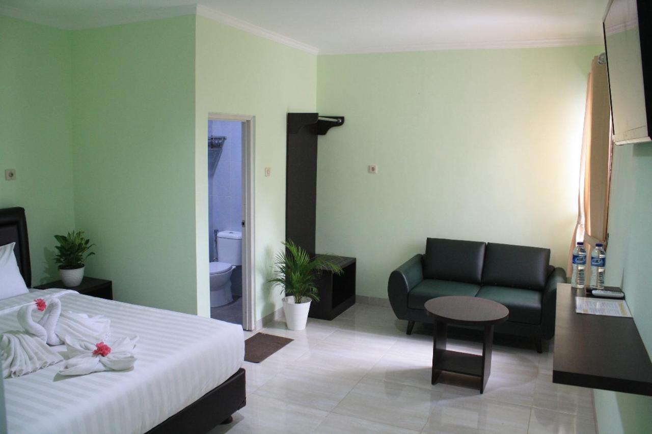 Hotel Aquina House Bogor Exterior foto