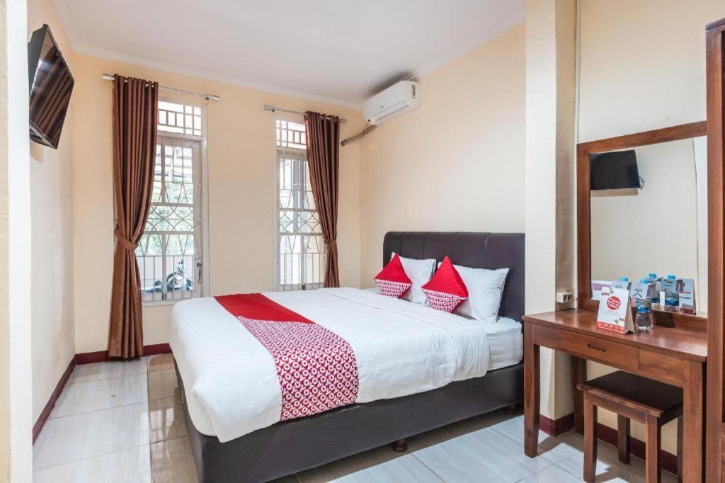 Hotel Aquina House Bogor Exterior foto