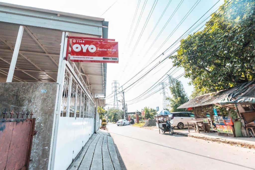 Hotel Aquina House Bogor Exterior foto